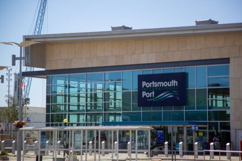 Taxi Minibus Norwich to Portsmouth